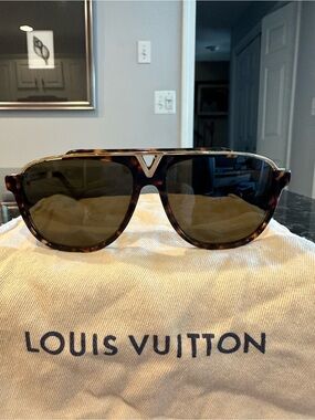 Rare Authentic Louis Vuitton Evidence Millionaire Sunglasses with receipt